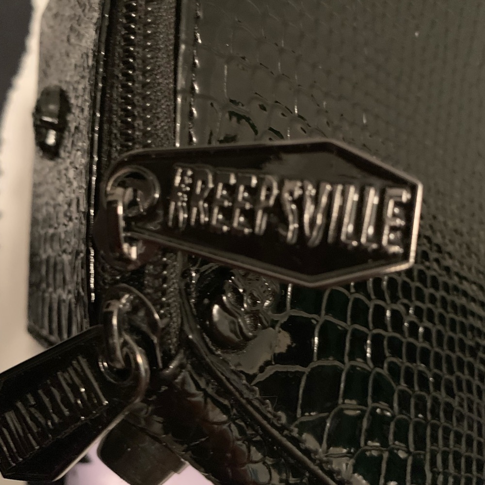 Purse keepsville 666